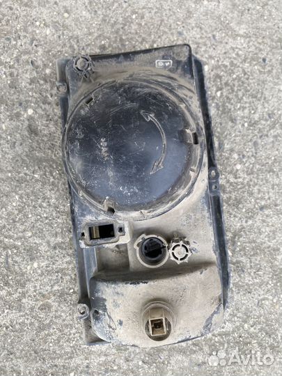 Фара правая ваз 2105 отдам