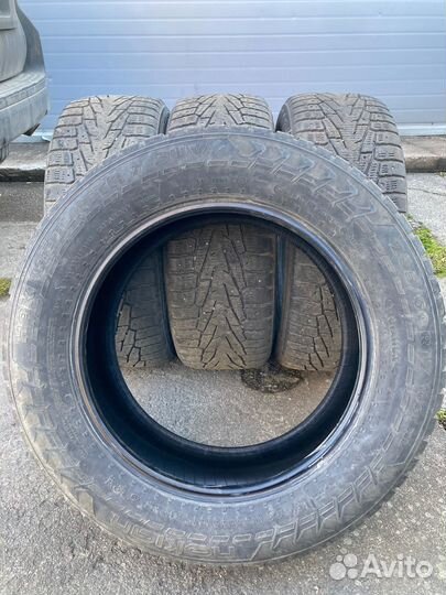 Nokian Tyres Hakkapeliitta 7 SUV 235/60 R17