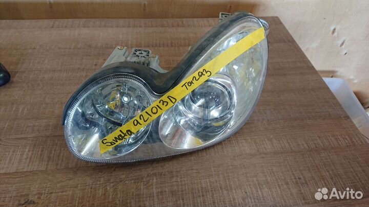 Фара левая Sonata 5 921013D000, оригинал б/у