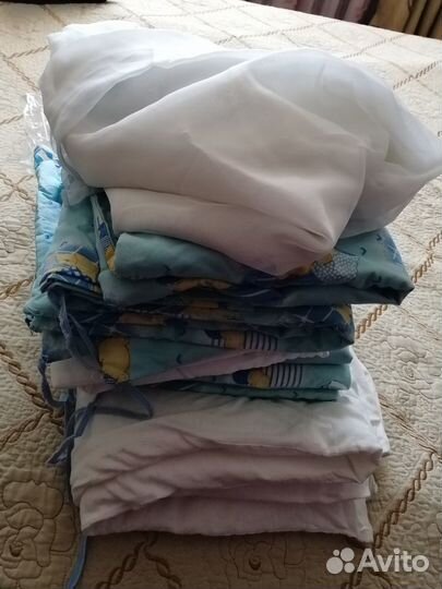 Комплект в детскую кроватку