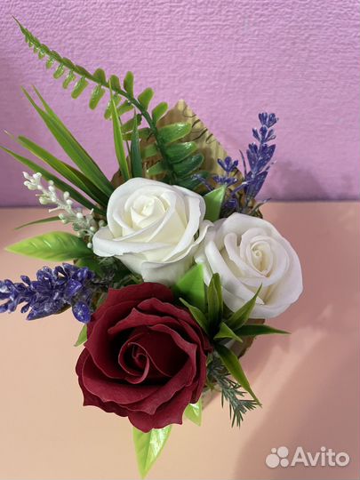 Подарок из мыльных цветов