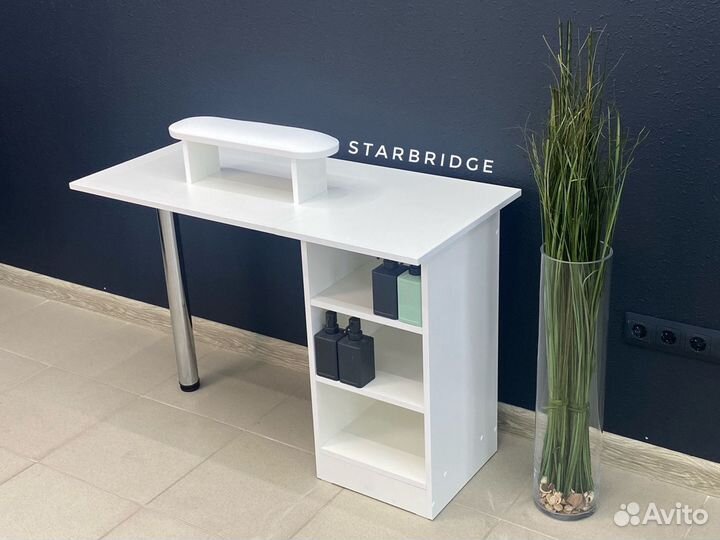 Маникюрный стол складной