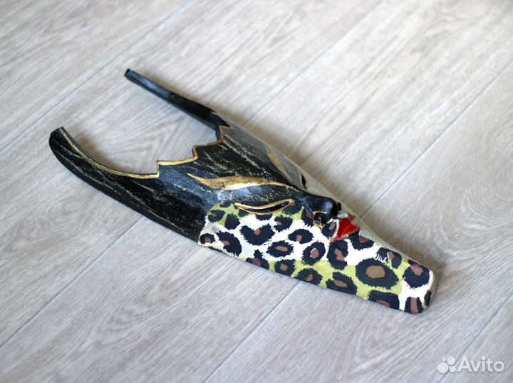 Маска деревянная Индонезия