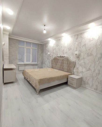 2-к. квартира, 76 м², 4/9 эт.