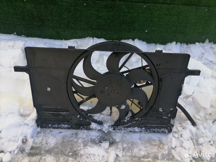 Диффузор радиатора Volvo S40 MS MS68