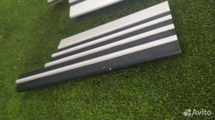 Накладки на порог салона пара Land Rover Range