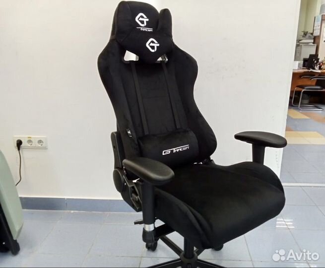 Компьютерное профессиональное игровое кресло