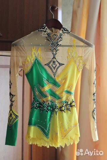 Купальник для художественной гимнастики