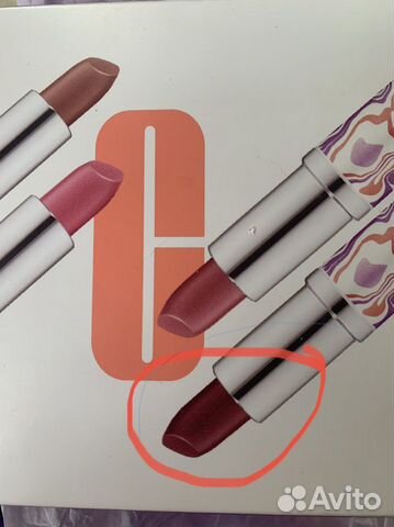 Матовая помада clinique