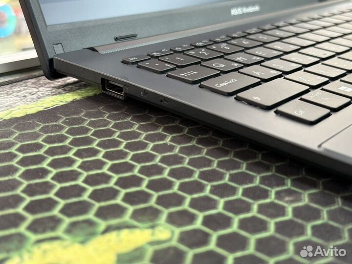 Asus Vivobook GO 15 i3-N305 8 ядер