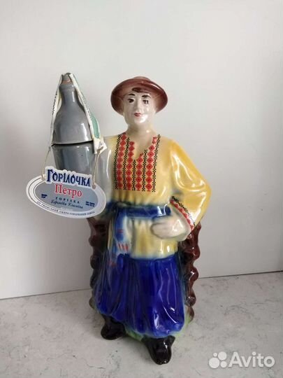 Фарфоровый штоф - статуэтка Хохол