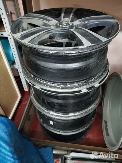 Продаю диски R16