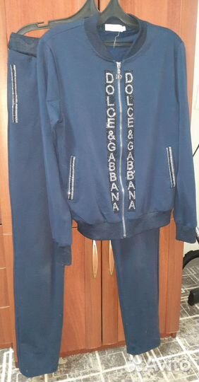 Костюм спортивный