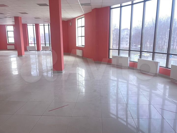 Торговая площадь, 680 м²