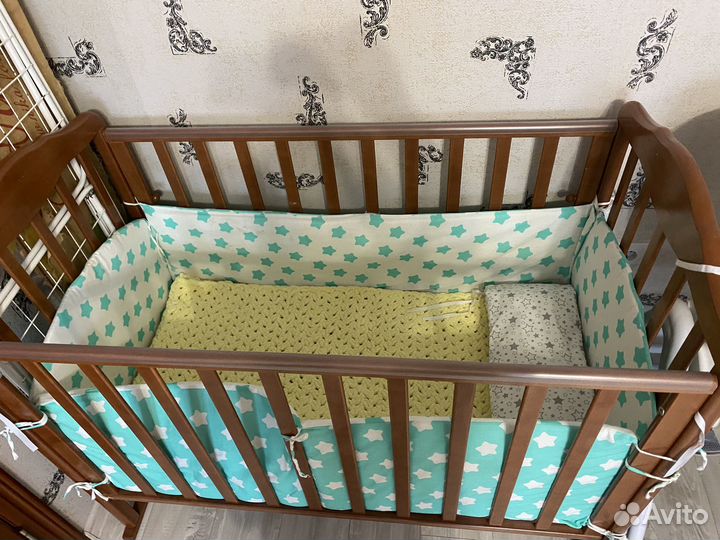 Детская кроватка