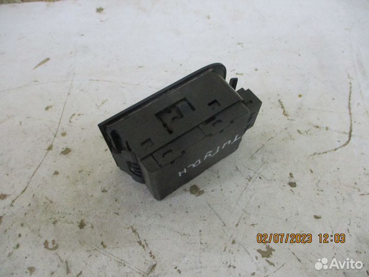 Кнопка стояночного тормоза Фольксваген Тигуан