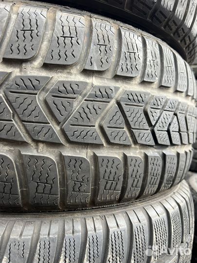 Pirelli Winter Sottozero 3 215/55 R17