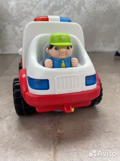 Машинка скорая помощь