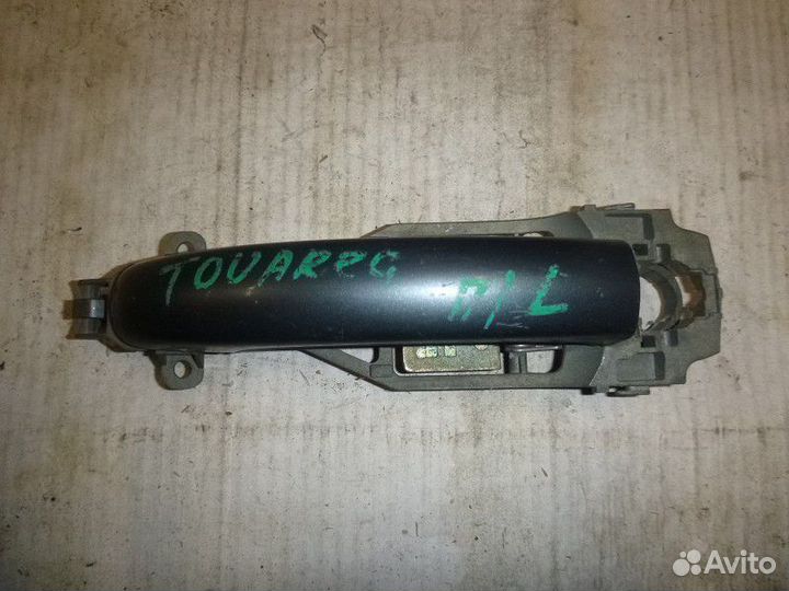 Ручка двери передней наружная левая Volkswagen tou