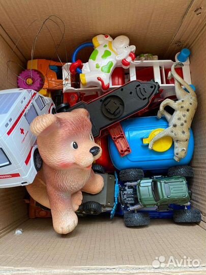 Вещи пакетом, игрушки, обувь, разное