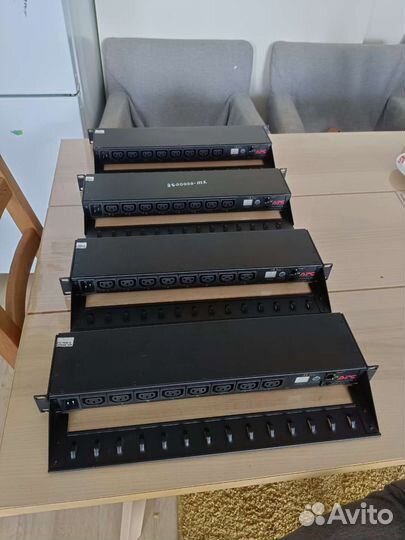 Распределитель питания APC AP7921