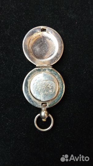 Монетница в виде корпуса часов коллекционная