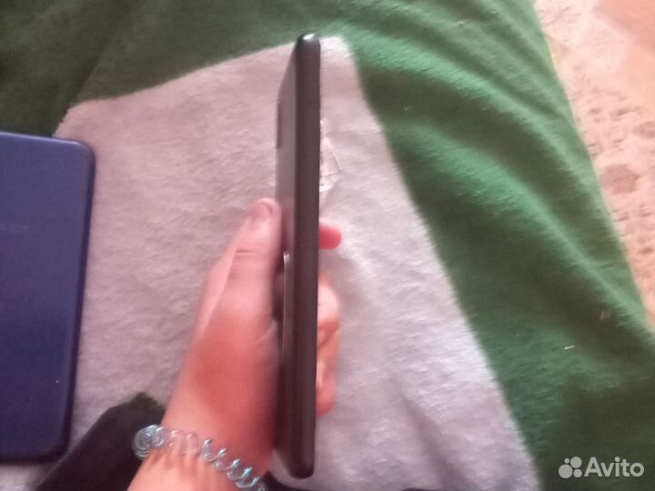 Samsung Galaxy A50, 6/64 ГБ