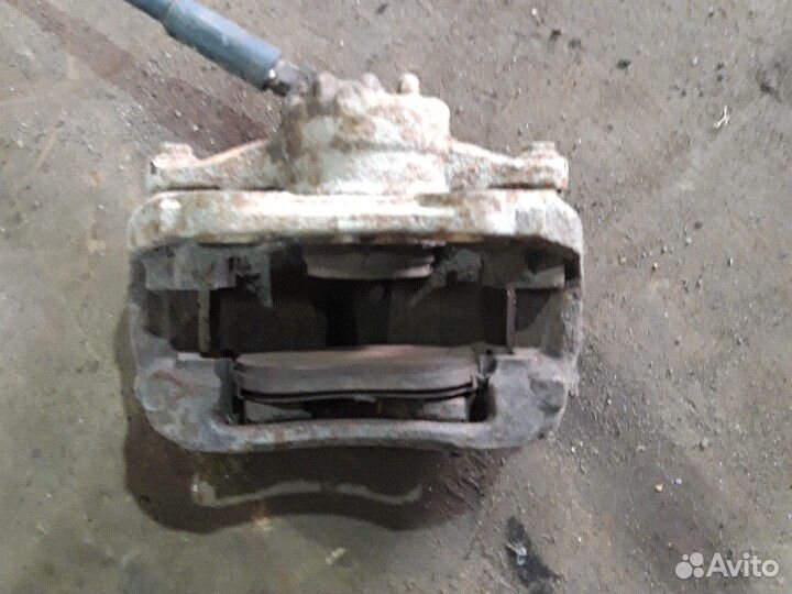 Суппорт правый Ситроен с4