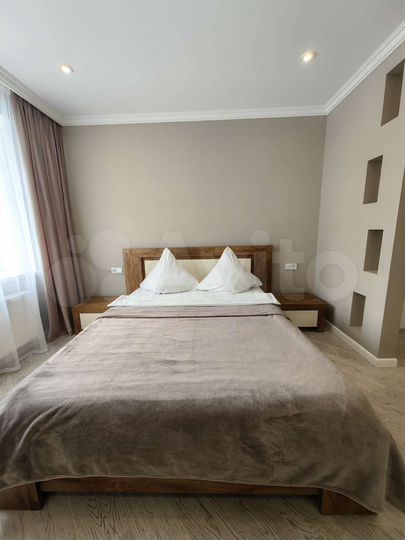 2-к. квартира, 64 м², 1/9 эт.