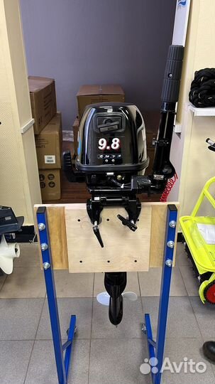 Лодочный мотор 9.8 л.с