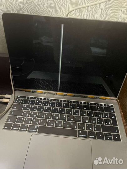 Macbook pro 13 2017 i5/8GB/ssd256GB ростест