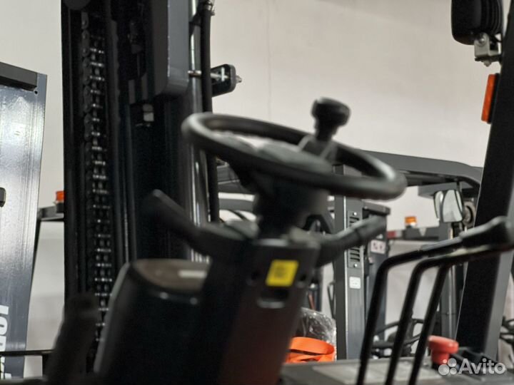 Вилочный погрузчик Lonking LG70DT, 2023