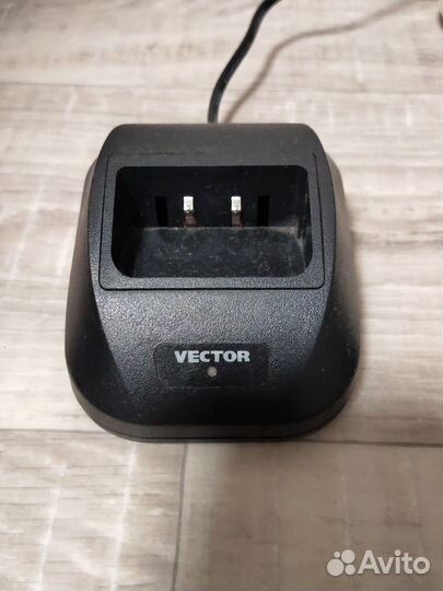 Vector VT-44 master зарядное устройство