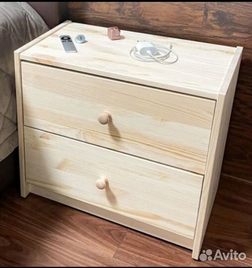 Прикроватная тумбочка Раст, новая
