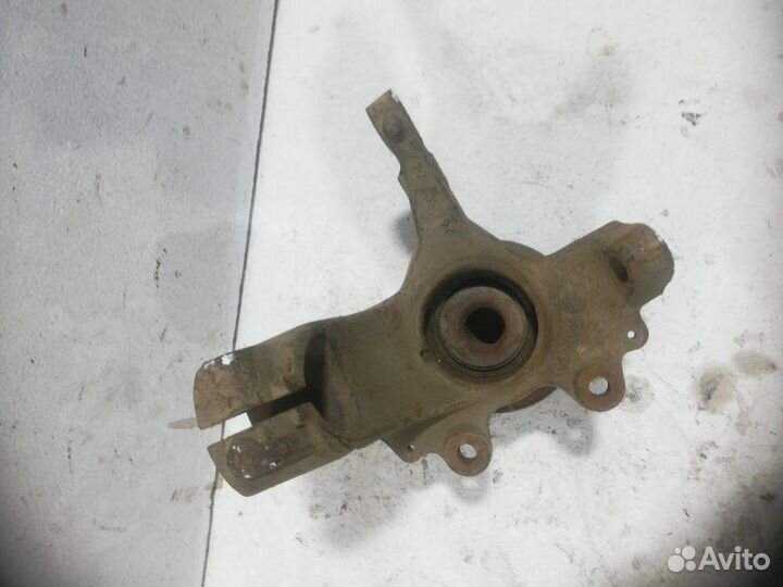 Кулак поворотный передний правый Ford Focus 2