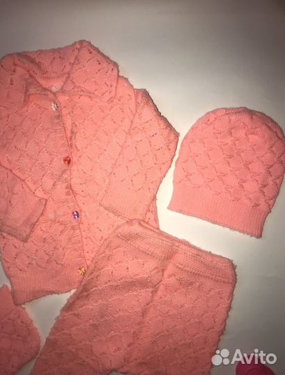 Вязаный костюм на девочку 62-68