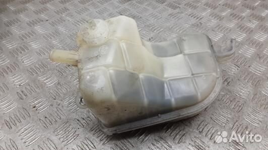 Бачок расширительный toyota avensis T27 (95X06NP01