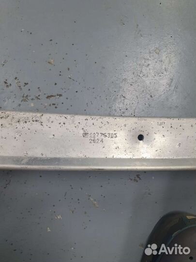 Усилитель заднего бампера