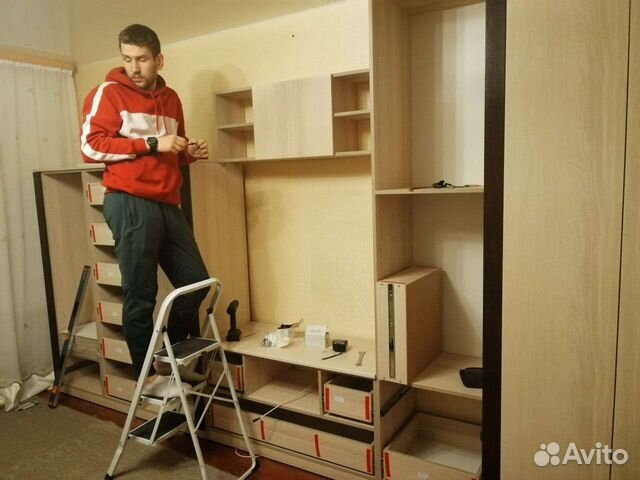 Сборка мебели, Сборщик мебели