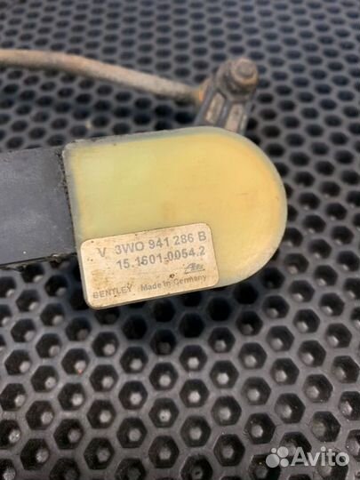 Датчик высоты дорожного просвета Bentley