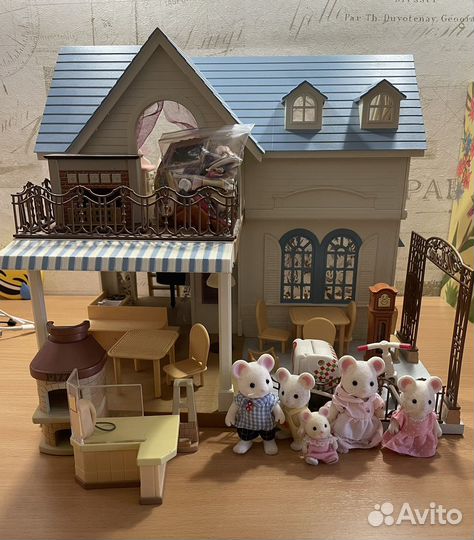 Sylvanian Families домик с синей крышей
