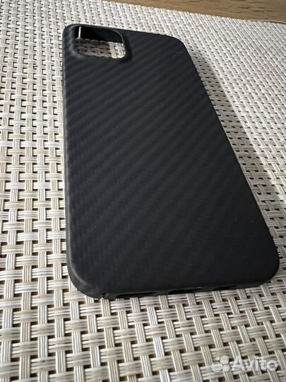 Чехол на iPhone 12