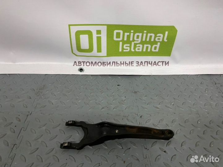 Вилка сцепления Mitsubishi Lancer 9