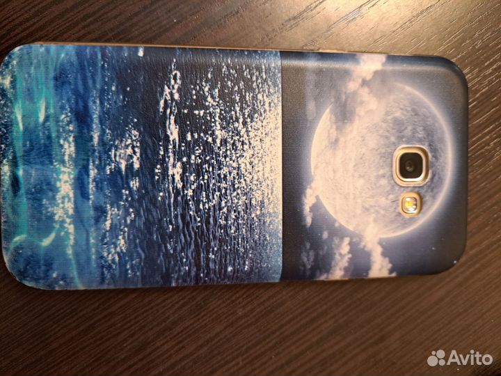 Телефон Samsung