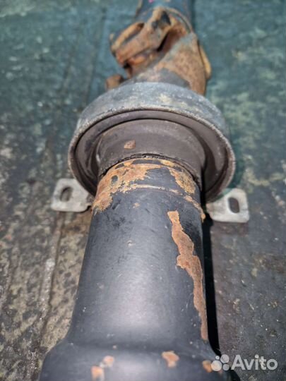 Bmw e39 540 4.4 карданный вал задний АКПП