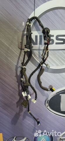 Проводка двери коса Nissan primera P12 Лев