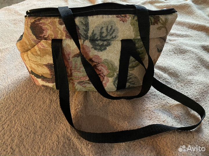 Переноска для собаки