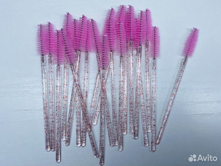 Щеточки для ресниц и бровей