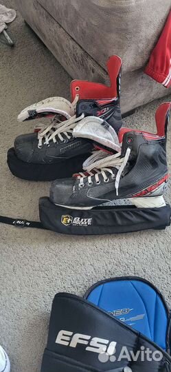 Коньки хоккейные