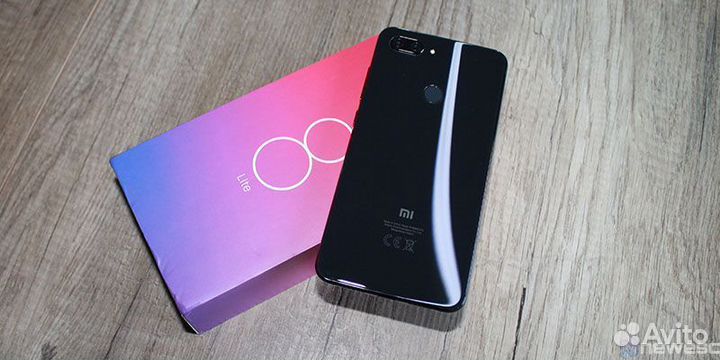 Xiaomi Mi 8 Lite, 4/64 ГБ